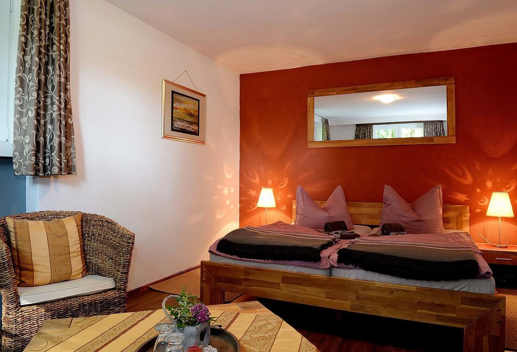 Gaestehaus Villa Reich Lübben Стая снимка